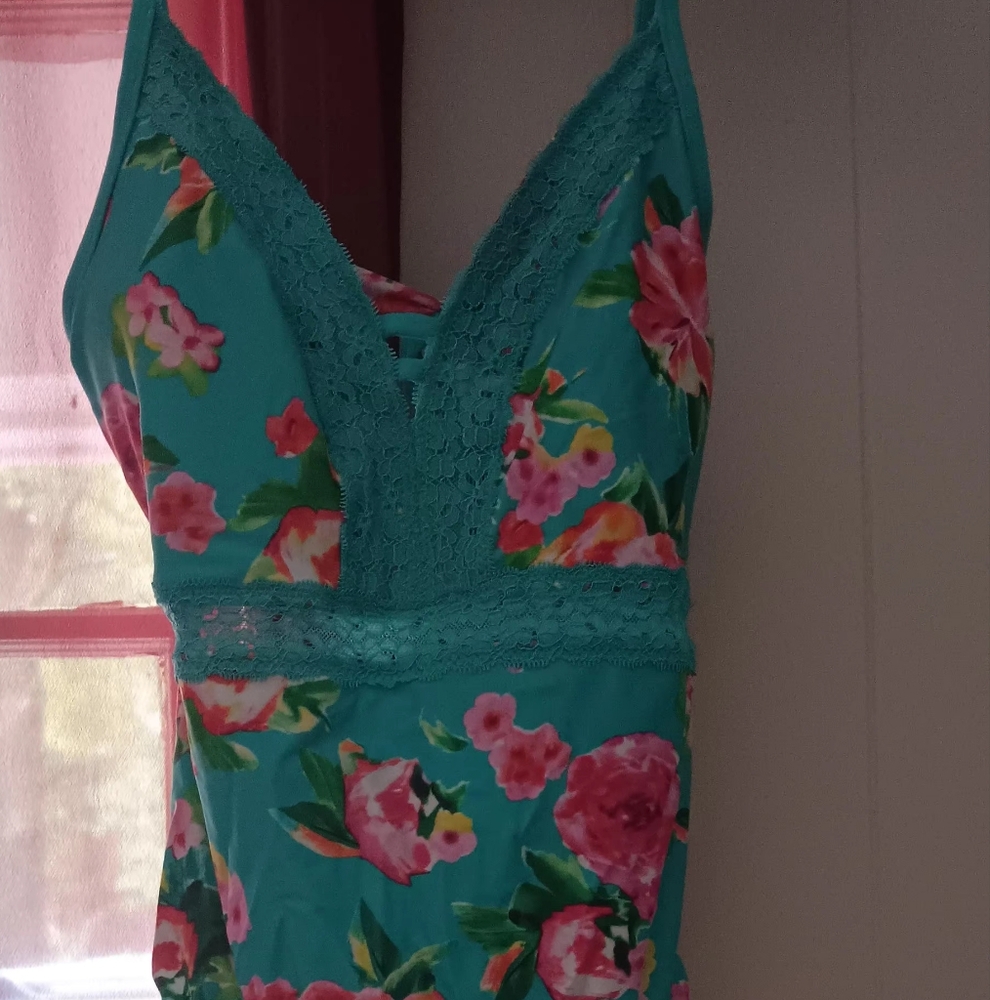 Floral Lace Trim Dress